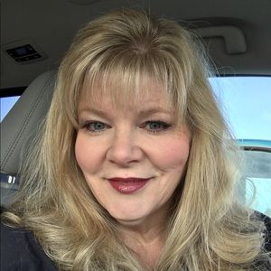 Meet your Posher, Kathleen